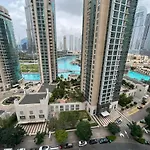 2002 Boulevard Central