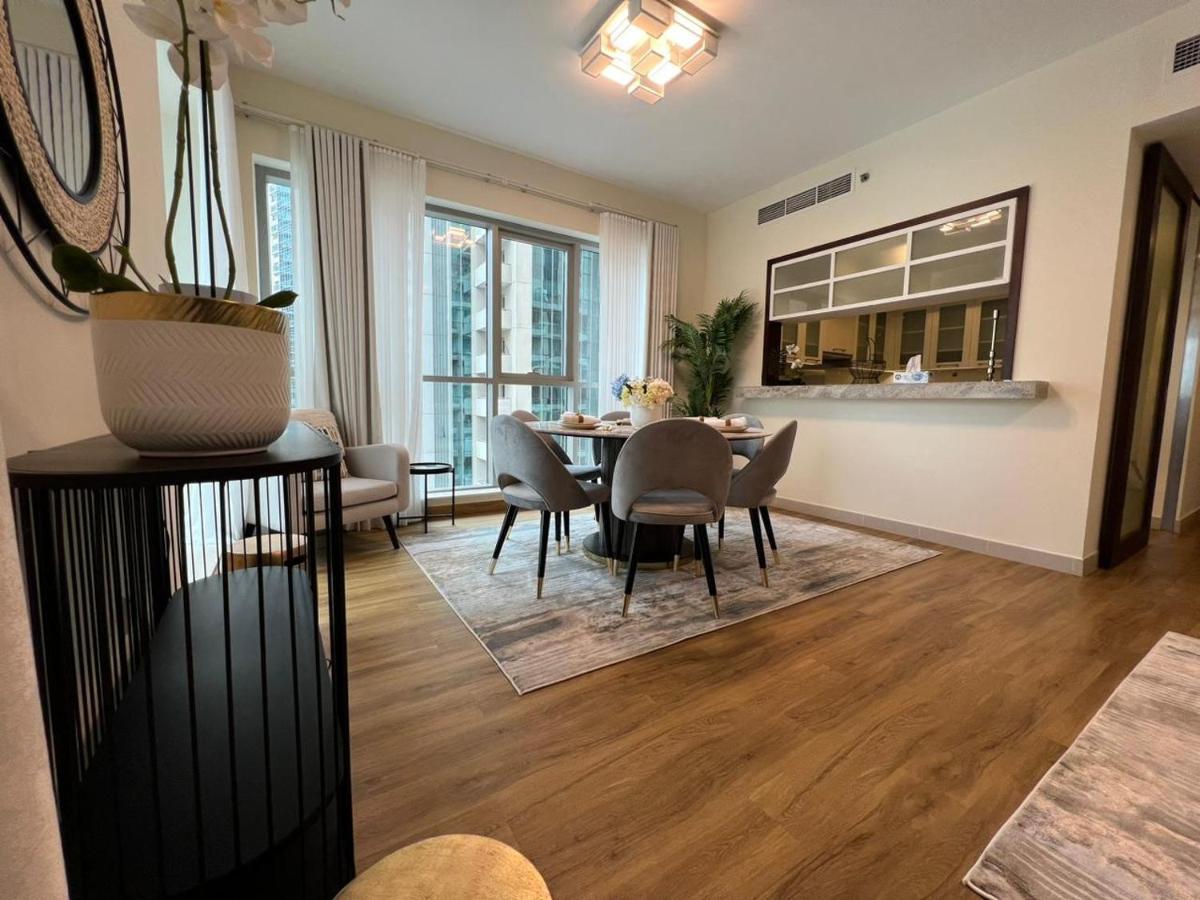 2002 Boulevard Apartment *